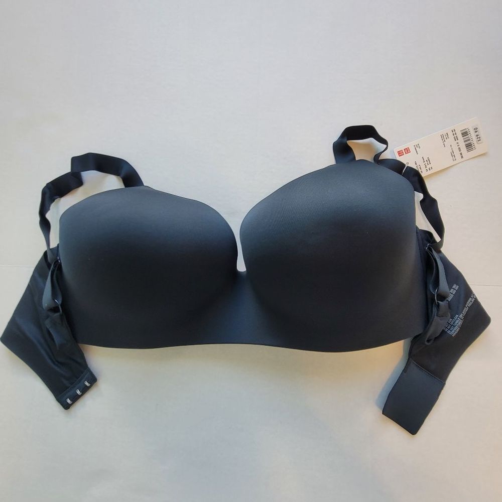 Uniqlo 3D Hold Wireless Bra 38/40 DDD NWT